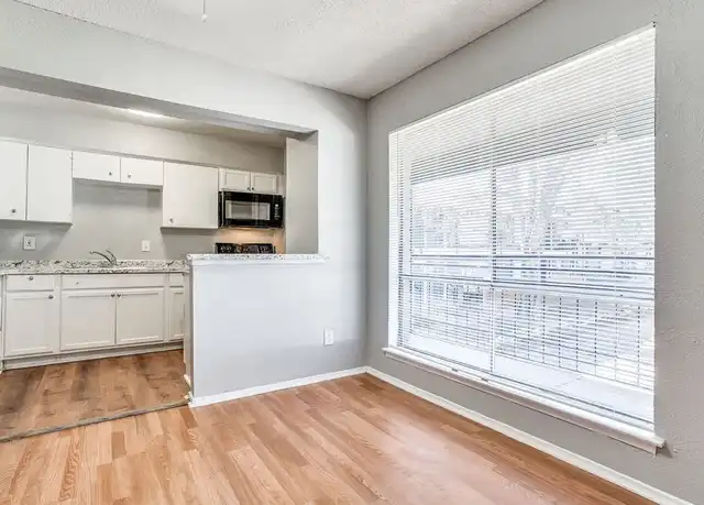 Property at Esperanza Apartments - 14000 Esperanza Rd, Dallas, TX, 75240, 2 beds, 1-2 bath, [object Object]