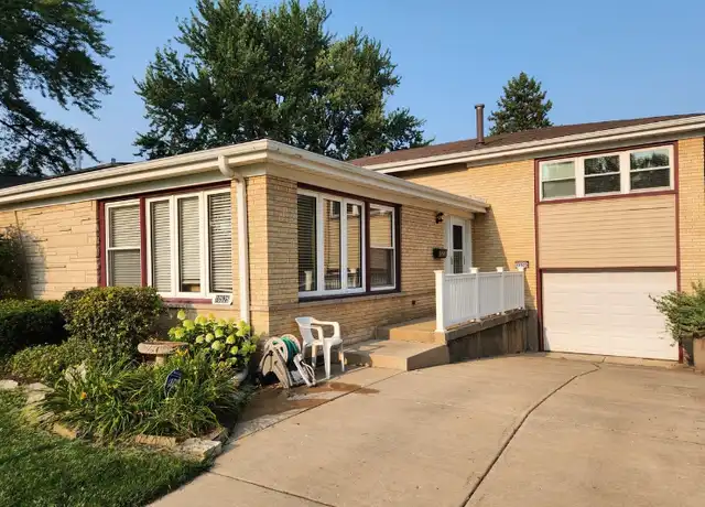 Property at 10525 Kedvale Ave, Oak Lawn, IL, 60453, 3 beds, 2 baths, [object Object]