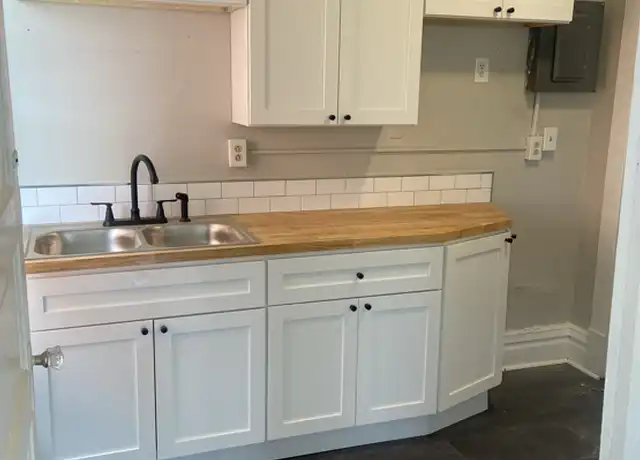 Property at 1127 9th St, Huntington, WV, 25701, 2 beds, 1 bath, [object Object]