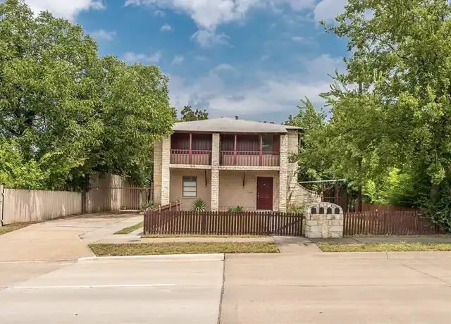 Property at 908 N Zang Blvd, Dallas, TX, 75208, 1 bed, 1 bath, [object Object]