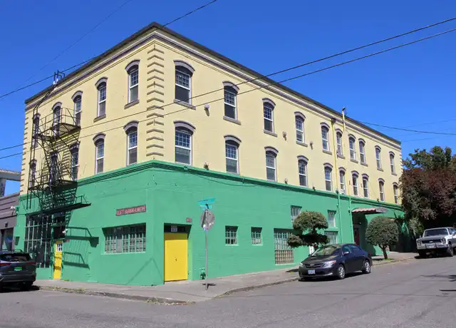 Property at fairf01 - 843 N Knott St, Portland, OR, 97227, 1 bed, 1 bath, [object Object]