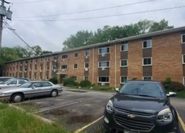 Property at 1215 24th Street Pl Unit 107, Moline, IL, 61265, 2 beds, 1 bath, [object Object]