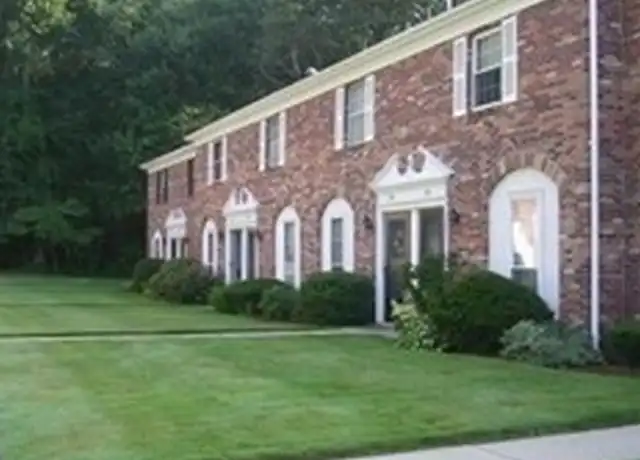 Property at 103 Windsor Dr N #103, Framingham, MA, 01701, 2 beds, 1.5 baths, [object Object]