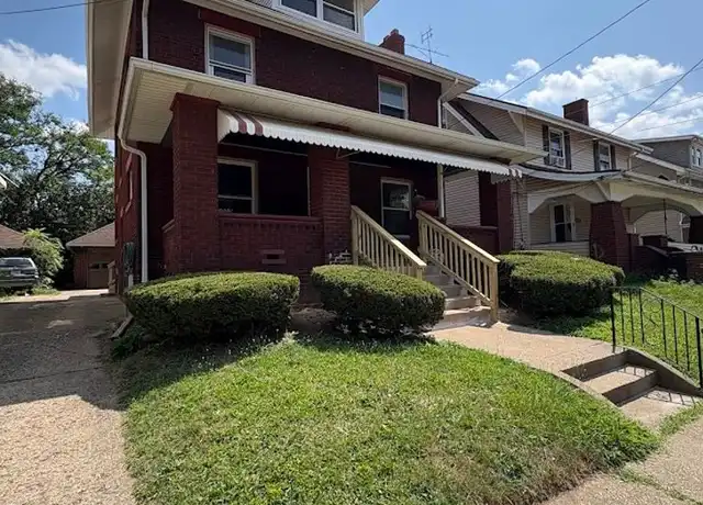 Property at 338 Bedford Ave NW, Canton, OH, 44708, 4 beds, 1 bath, [object Object]