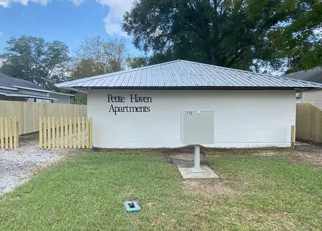 Property at 715 E 6th St, Bogalusa, LA, 70427, 0 beds, 1 bath, [object Object]