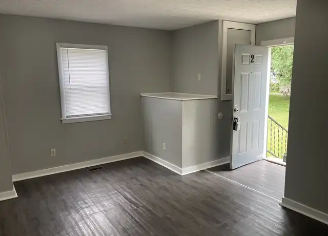 Property at 1034 N 8th St Unit 2, Terre Haute, IN, 47807, 2 beds, 1 bath, [object Object]
