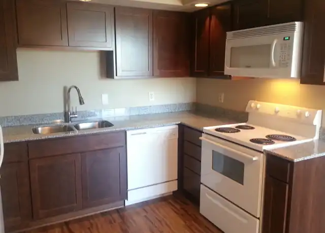 Property at 1609 10th St SE #17, Rochester, MN, 55904, 2 beds, 1 bath, [object Object]
