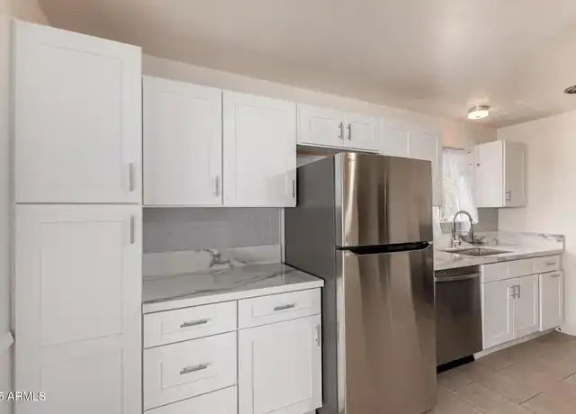 Property at 1407 E El Camino Dr, Phoenix, AZ, 85020, 3 beds, 2 baths, [object Object]