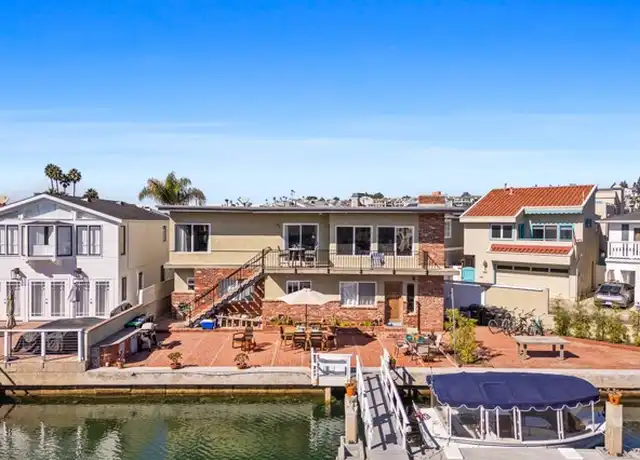 Property at 3711 Channel Pl, Newport Beach, CA, 92663, 2 beds, 1.5 baths, [object Object]