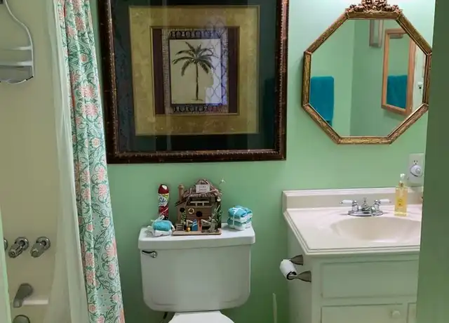 Property at 6903 N Lagoon Dr #6, Panama City, FL, 32408, 2 beds, 2.5 baths, [object Object]
