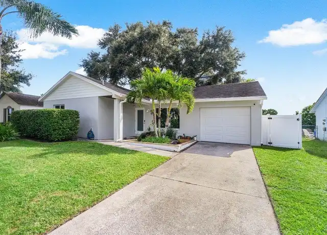 Property at 125 Lakeside Cir, Jupiter, FL, 33458, 3 beds, 2 baths, [object Object]