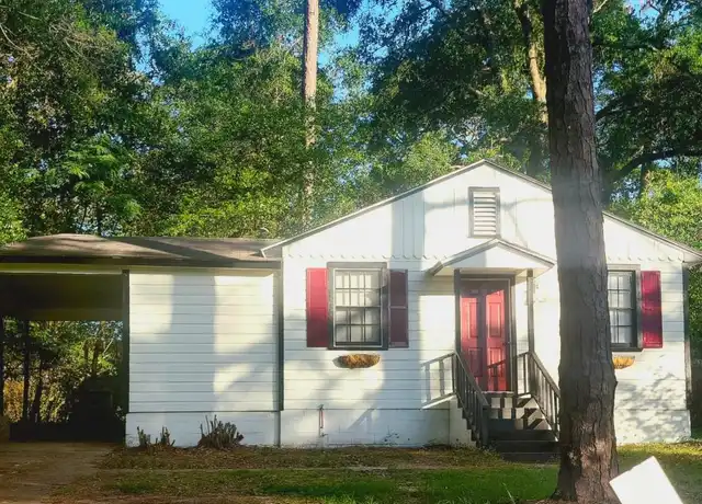 Property at 324 Pineview Ln W, Mobile, AL, 36608, 2 beds, 1 bath, [object Object]