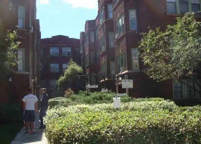 Property at 527 W Aldine Ave Unit 3s, Chicago, IL, 60657, 2 beds, 1 bath, [object Object]