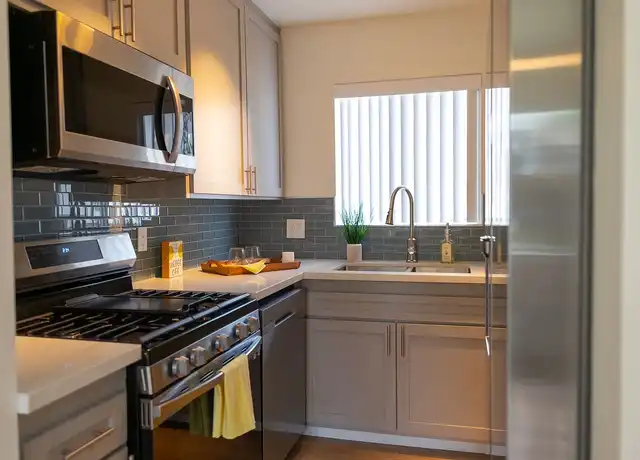Property at Tustin Palms Apartment Homes - 15601 Tustin Village Way, Tustin, CA, 92780, 1 bed, 1 bath, [object Object]