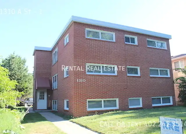 Property at 1310 A St Unit 1, Lincoln, NE, 68502, 1 bed, 1 bath, [object Object]