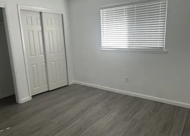 Property at 1828 E Vassar Dr Unit 3, Visalia, CA, 93292, 3 beds, 2 baths, [object Object]