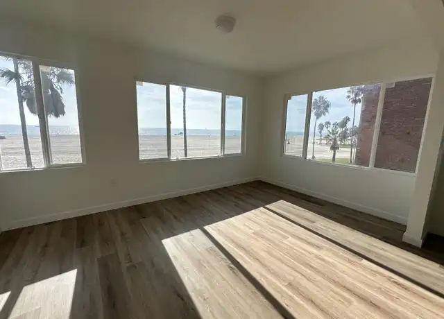 Property at 511 Ocean Front Walk Unit 6, Venice, CA, 90291, 1 bed, 1 bath, [object Object]