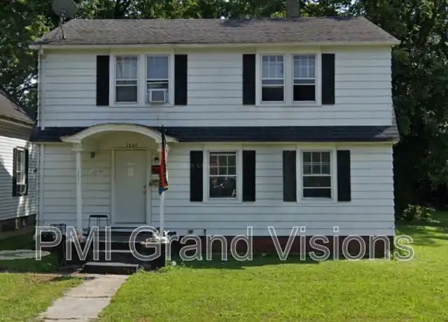 Property at 1845 E North St, Decatur, IL, 62521, 4 beds, 1 bath, [object Object]