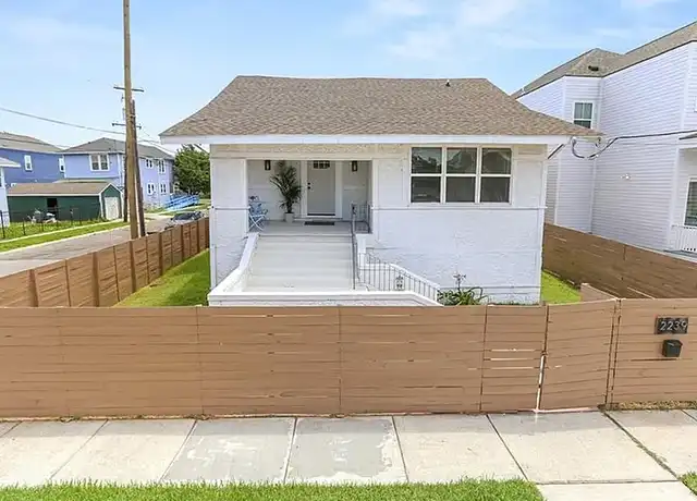 Property at 2239 Peniston St Unit 2239, New Orleans, LA, 70115, 2 beds, 2 baths, [object Object]