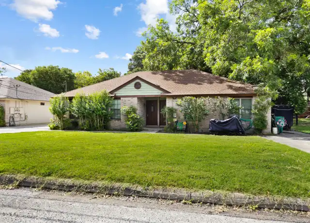 Property at 265 Lohmann St, Boerne, TX, 78006, 2 beds, 1 bath, [object Object]