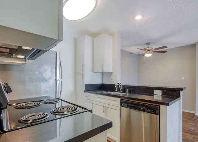 Photo of 415 Herondo St, Hermosa Beach, CA 90254