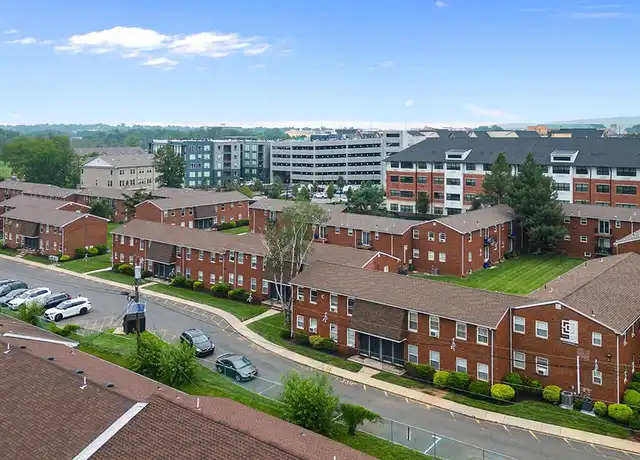 Property at Somerville Gardens - 150 S Bridge St, Somerville, NJ, 08876, 1 bed, 1 bath, [object Object]