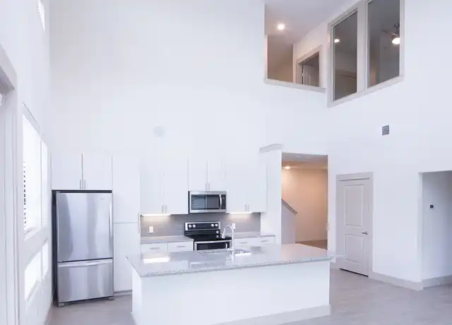 Property at Magnolia off Henderson - 2100 Moser Ave, Dallas, TX, 75206, 1 bed, 1 bath, [object Object]