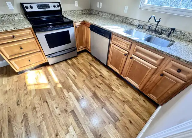 Property at 51 Lee's Ford Dock Rd Unit 104, Nancy, KY, 42544, 2 beds, 2 baths, [object Object]