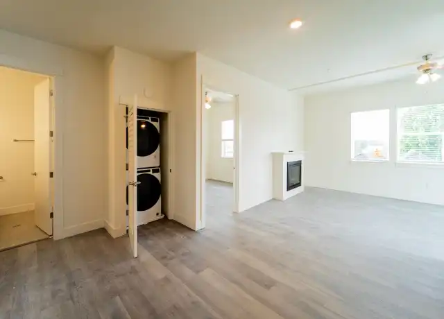 Property at 2260 NW Pettygrove St Unit 401, Portland, OR, 97210, 1 bed, 1 bath, [object Object]