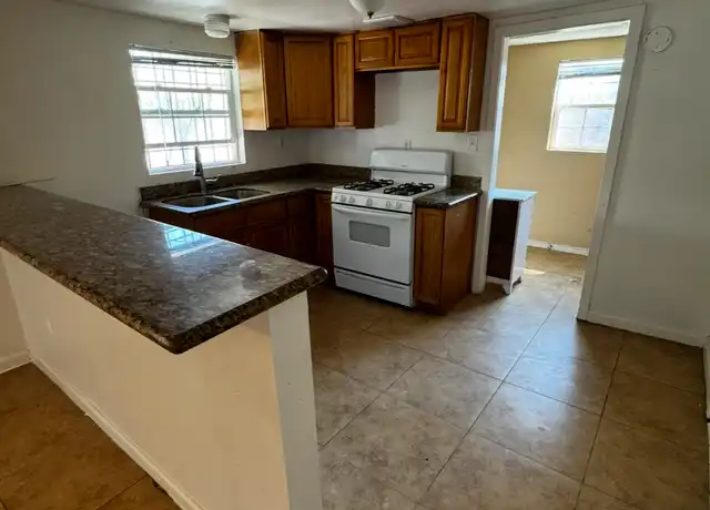 Property at 716 N Oro Ave, Stockton, CA, 95215, 2 beds, 1 bath, [object Object]