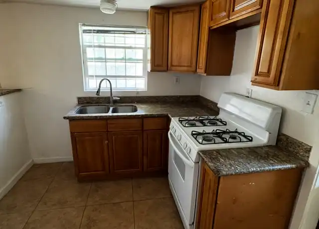 Property at 716 N Oro Ave, Stockton, CA, 95215, 2 beds, 1 bath, [object Object]