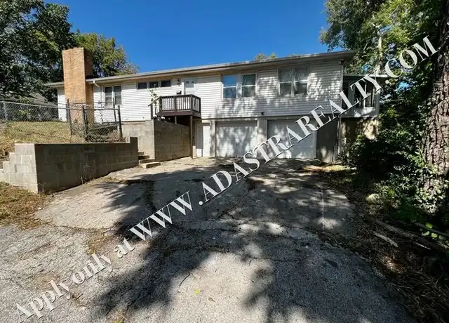Property at 9600 E 18 St S, Independence, MO, 64052, 2 beds, 1 bath, [object Object]