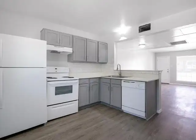 Property at 319 Rose St, Arlington, TX, 76010, 2 beds, 1 bath, [object Object]
