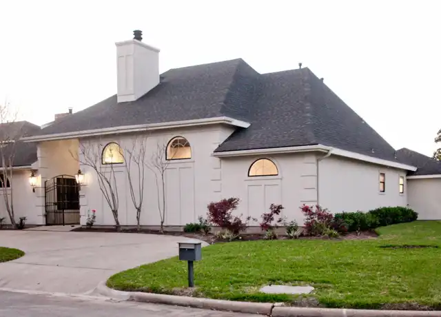 Property at 3235 Country Club Blvd, Stafford, TX, 77477, 3 beds, 2.5 baths, [object Object]