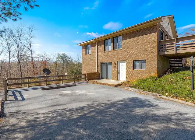 Property at Shagbark Apartments - 1 Shagbark Ln, Seneca, SC, 29678, 2-3 beds, 1.5 baths, [object Object]