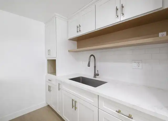 Property at Arlington Square Apartments - 23805 Arlington Ave, Torrance, CA, 90501, 1-2 bed, 1 bath, [object Object]