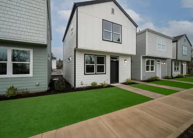 Property at 2776 Crater Ln Unit 2776, Newberg, OR, 97132, 2 beds, 2.5 baths, [object Object]