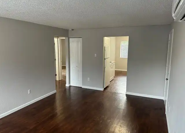 Property at Meadow Creek - 815 SW Cozine Ln, McMinnville, OR, 97128, 2 beds, 1 bath, [object Object]