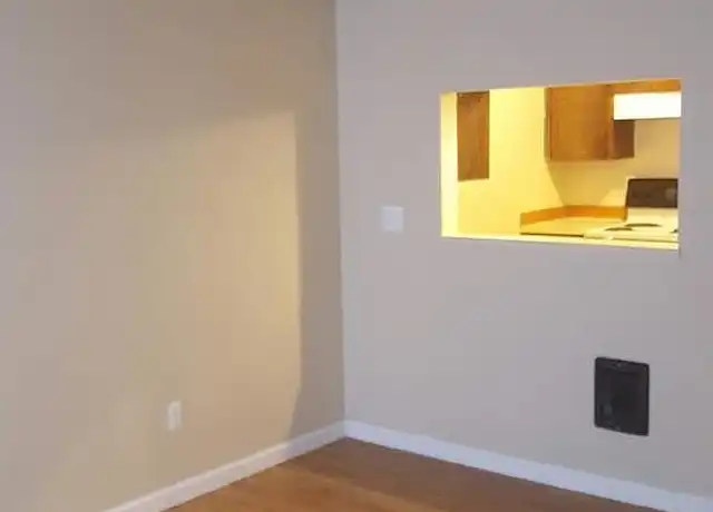 Property at Meadow Creek - 815 SW Cozine Ln, McMinnville, OR, 97128, 1-2 bed, 1 bath, [object Object]