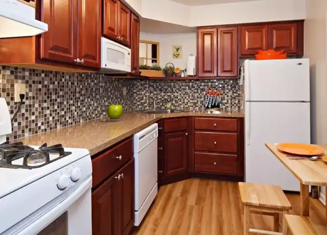 Property at 100 Shadeland Ave Unit 201W, Drexel Hill, PA, 19026, 1 bed, 1 bath, [object Object]