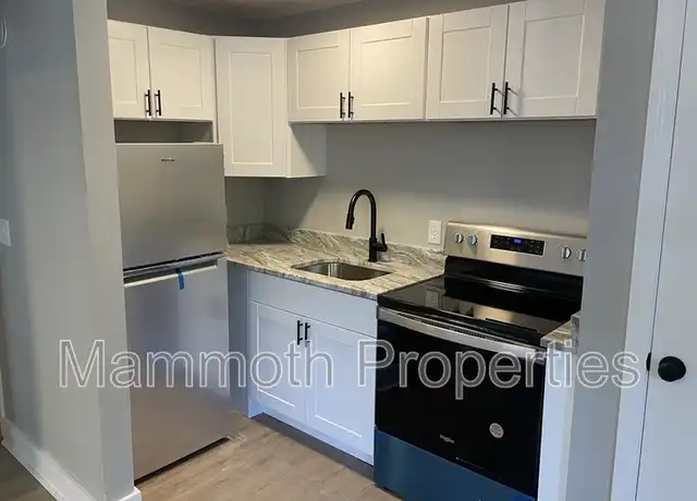 Property at 661 Corning Rd Unit 16, Manchester, NH, 03109, 1 bed, 1 bath, [object Object]