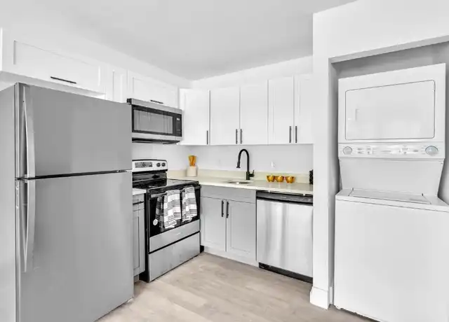 Property at 801 SW 15th Ave Apt 1, Fort Lauderdale, FL, 33312, 2 beds, 2 baths, [object Object]