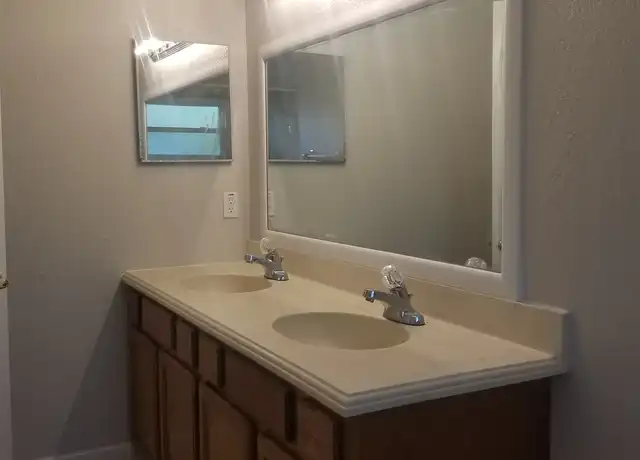 Property at 3359 Hillmont Cir, Orlando, FL, 32817, 4 beds, 2 baths, [object Object]