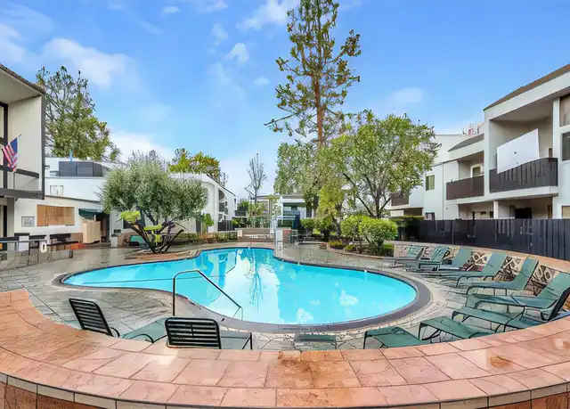 Property at 18645 Hatteras St #305, Tarzana, CA, 91356, 1 bed, 1 bath, [object Object]