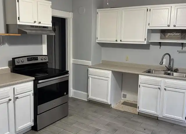 Property at 43 West St Unit 3rd, Bristol, CT, 06010, 2 beds, 1 bath, [object Object]