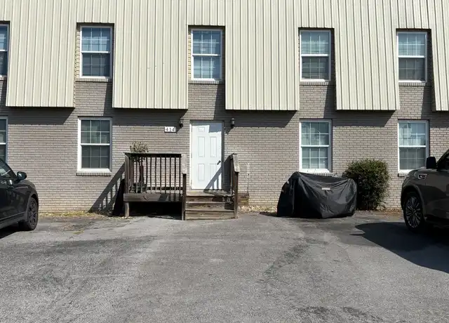 Property at 414 Maryville Hwy Unit 2, Seymour, TN, 37865, 2 beds, 1 bath, [object Object]