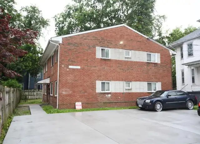 Property at 629 W 28th St Unit C, Norfolk, VA, 23508, 2 beds, 1 bath, [object Object]