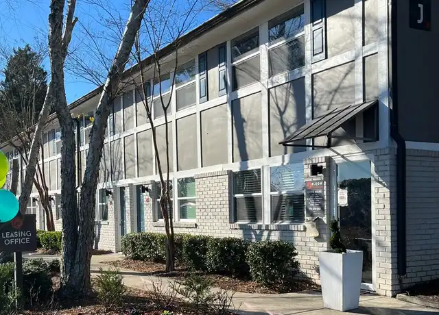 Property at Bloom@Jonesboro - 790 Dixon Rd, Jonesboro, GA, 30238, 2 beds, 1-1.5 bath, [object Object]