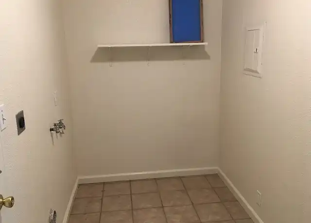 Property at 713 Nevada St, Manteca, CA, 95337, 2 beds, 1 bath, [object Object]