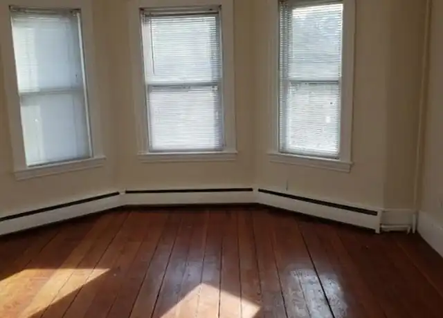 Property at 18 White Street Pl, Somerville, MA, 02144, 2 beds, 1 bath, [object Object]